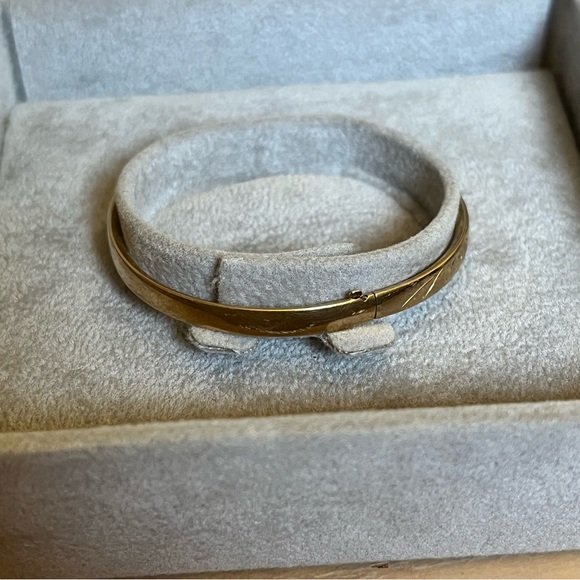 B.A.B. 14K Gold Hinged Bangle Baby Bracelet Vintage 1990s Baby's First 1st - Picture 11 of 16